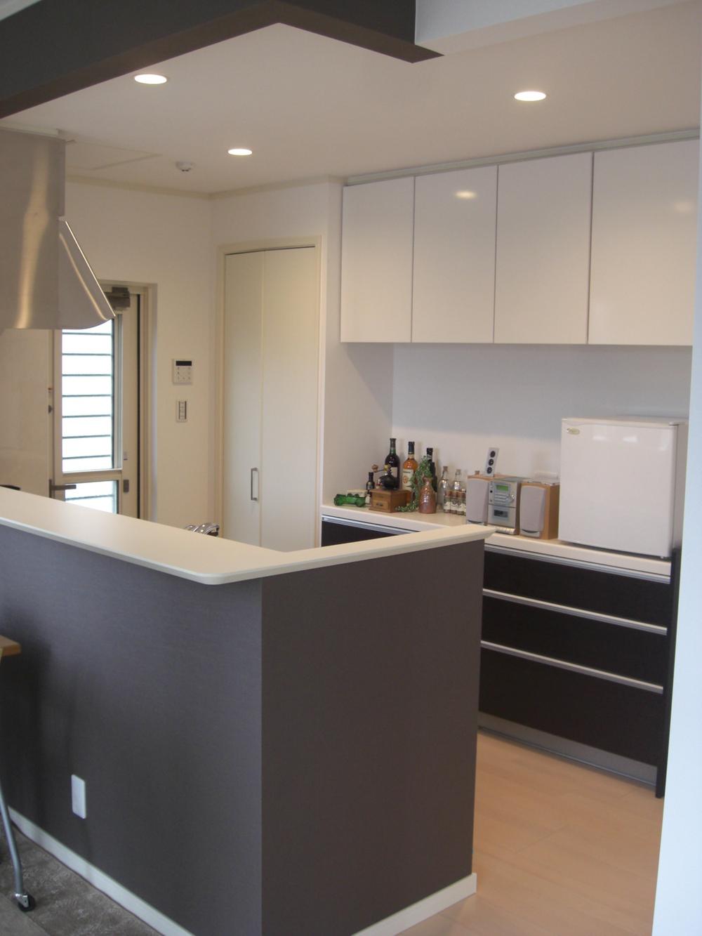 Kitchen. Face-to-face kitchen