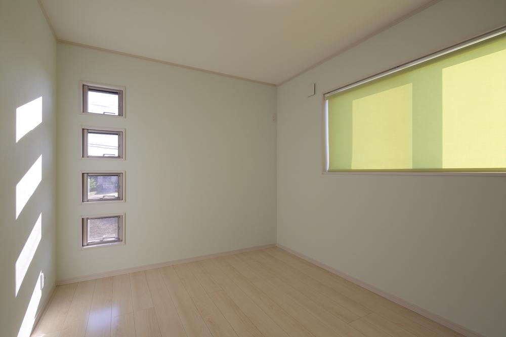 Non-living room. Is a children's room.