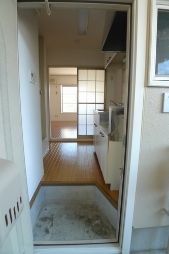 Entrance. Room viewed from the entrance ☆