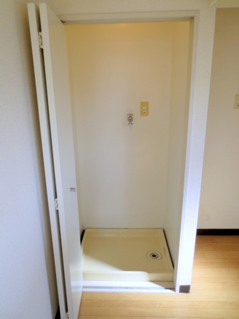 Other Equipment.  ※ It is a photograph of 301, Room.