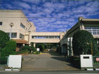 Primary school. 444m until the Chiba Municipal Uenodai elementary school (elementary school)