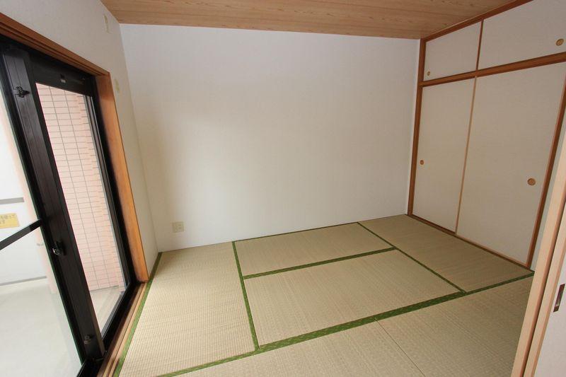 Non-living room. Japanese-style room 6 quires