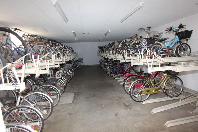 Other local. Building in the parking lot