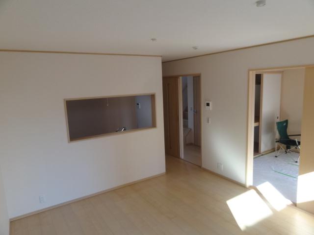 Living. Living in pursuit comfort and relaxed It adopted a sliding door functionality also enough (September 27, 2013) Shooting