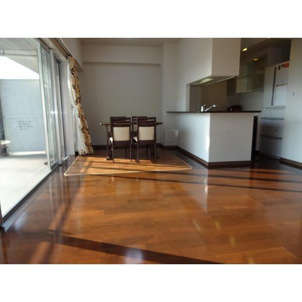 Living. About 16.1 Pledge of LDK