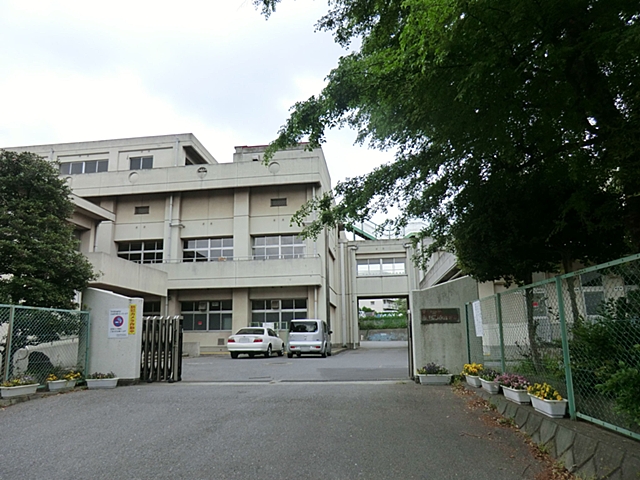 Primary school. 732m until the Chiba Municipal Asahigaoka elementary school (elementary school)
