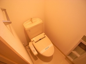 Toilet. A comfortable day with cleaning function with toilet seat. 