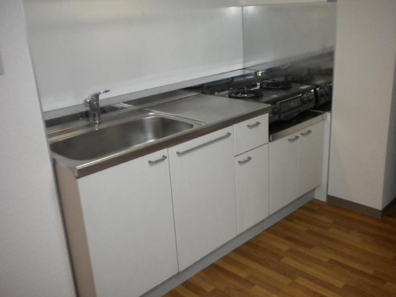 Kitchen. Two-burner gas stove can be installed Cooking space spacious