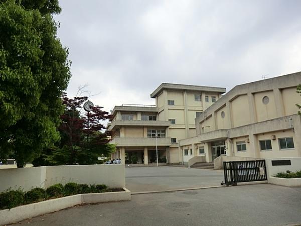 Junior high school. A 14-minute walk up to 1100m junior high school until Asahigaoka junior high school.