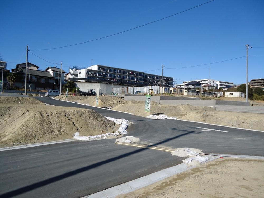 Local appearance photo. Local (12 May 2013) Shooting