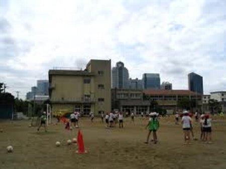 Primary school. Makuhari Minami Elementary School About 280m (4 minutes walk)