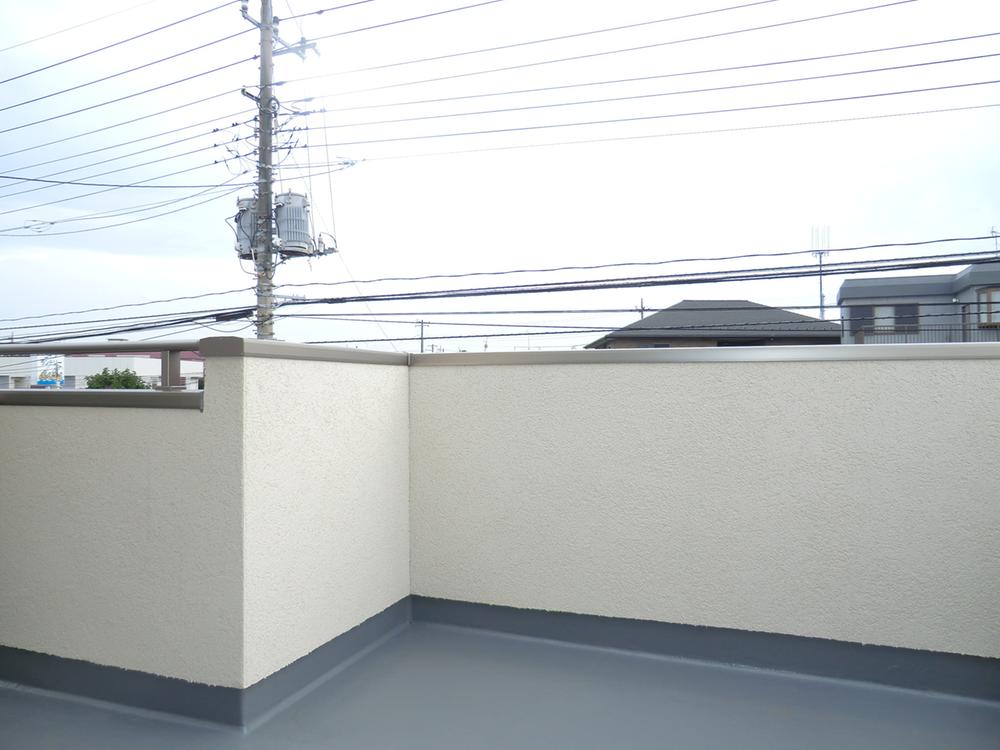 Balcony. Local (August 2013) Shooting