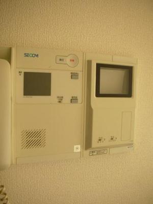 Security. Typical indoor photo. Door to door Secom Private apartment!