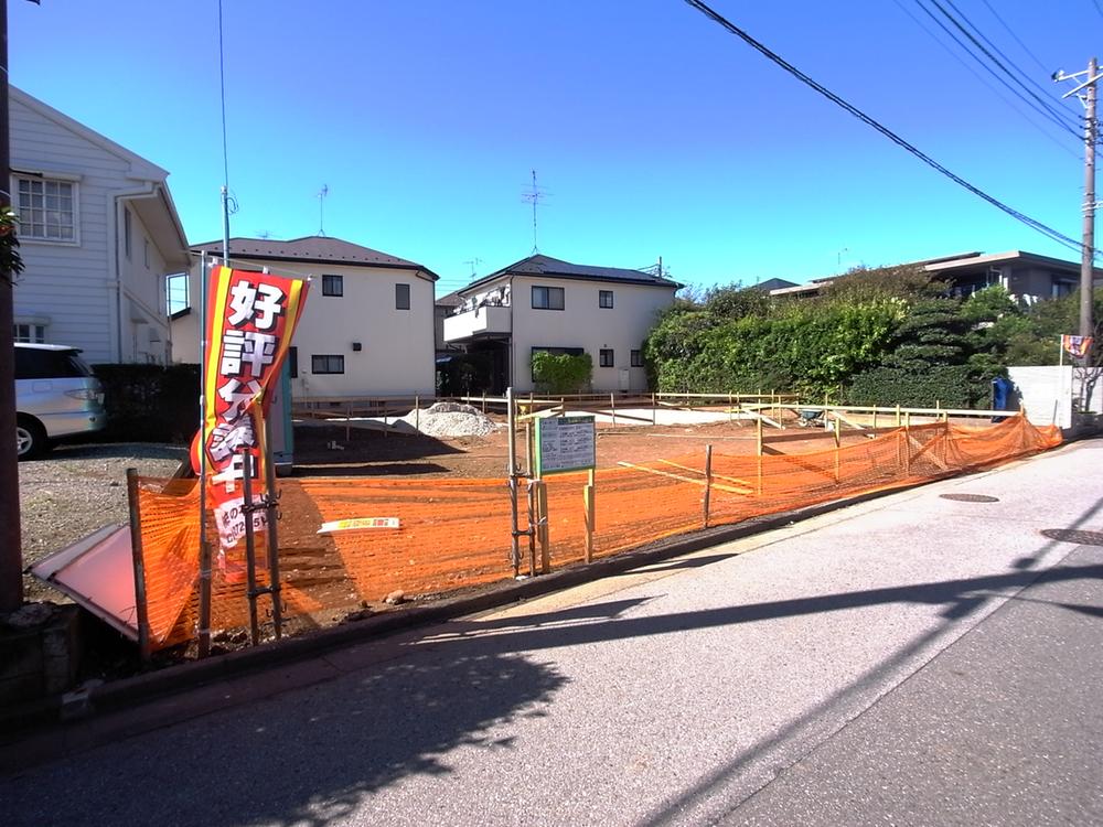 Local appearance photo. Local (10 May 2013) Shooting