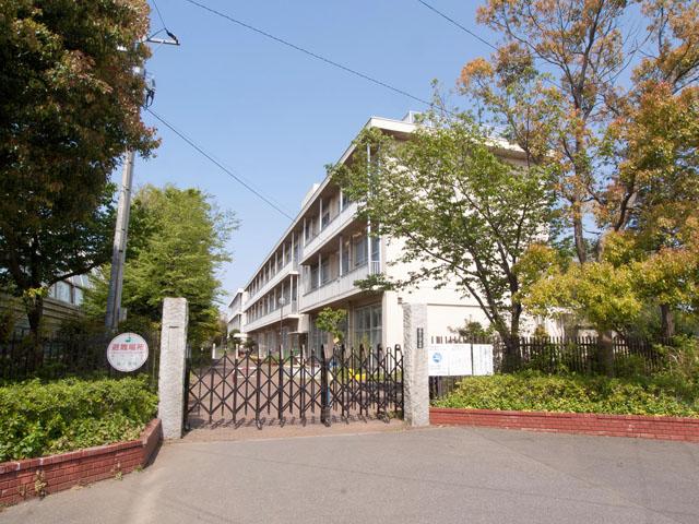 Primary school. 1015m to Chiba Tatsuhatake Elementary School