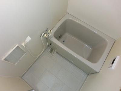 Bath. Reheating with bathroom (same type)