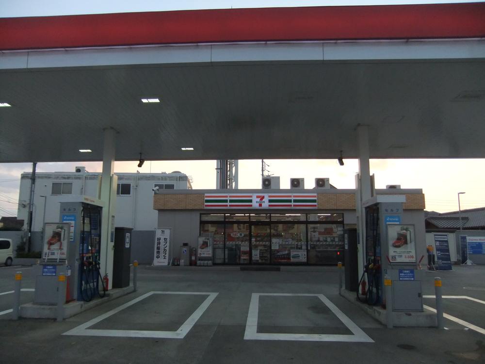 Convenience store. Seven-Eleven S7 720m to Chiba Asahigaoka shop
