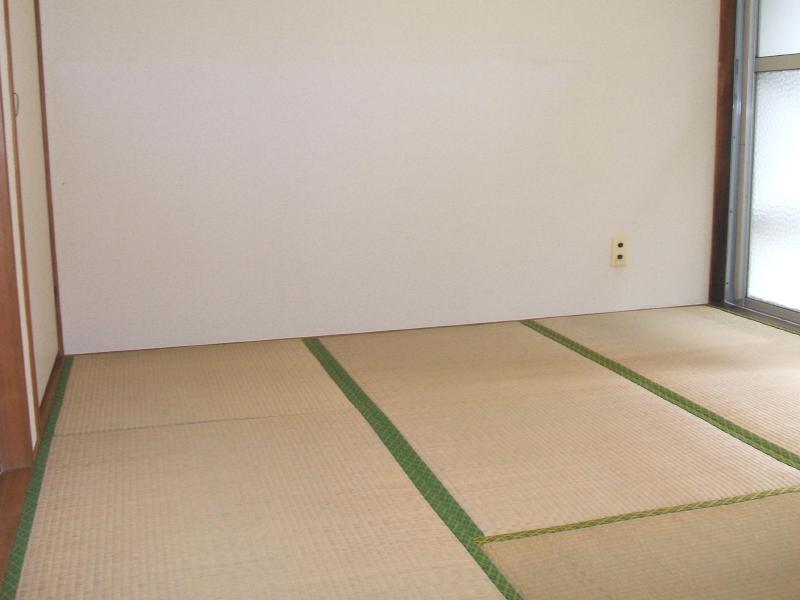 Other room space. It will calm bright tatami rooms