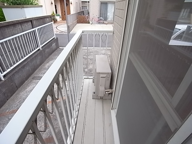 Balcony. Veranda.