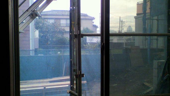 Garden. Although it is hard to see in the building, Continued from living south in the garden of the adjacent land, There is nothing blocking the day!