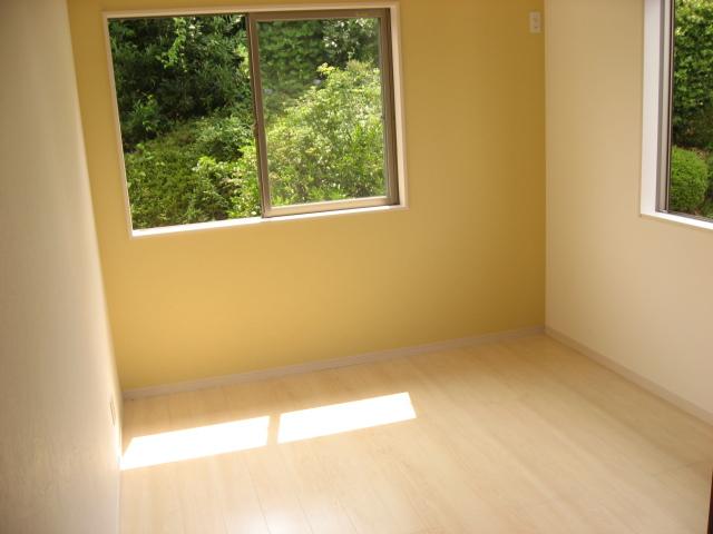 Non-living room. Healing space surrounded by greenery.