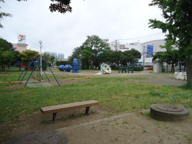 park. 200m to Makuhari park