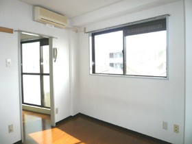 Living and room. top floor ・ Corner room ☆