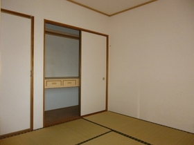 Living and room. Japanese-style room to settle