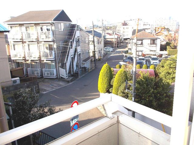 Balcony. It is a veranda.