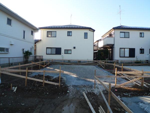 Local appearance photo. Building 2