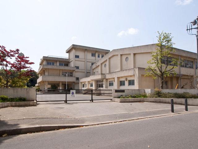 Primary school. 906m until the Chiba Municipal Nishikonakadai Elementary School