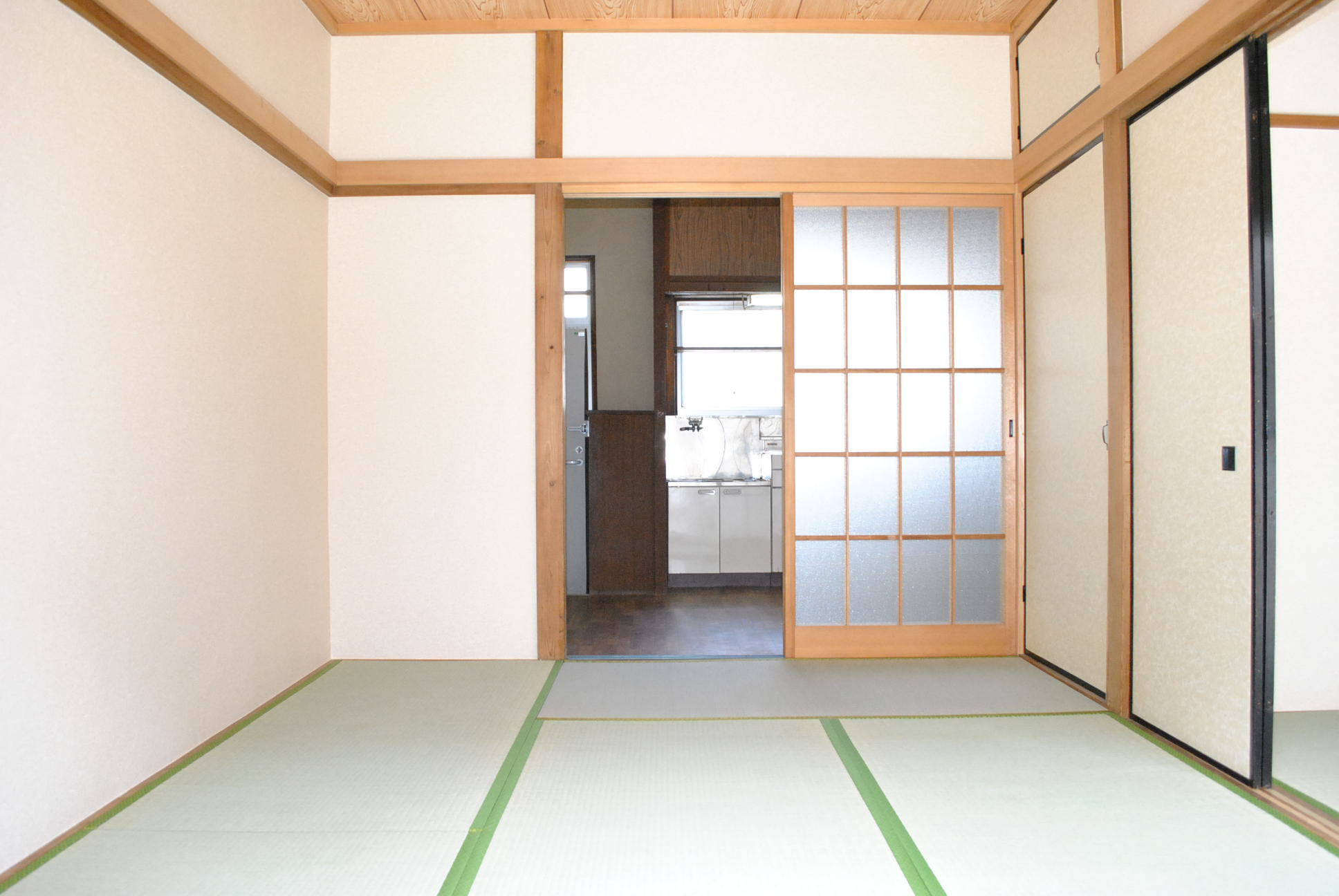 Living and room. Japanese-style room 6 quires