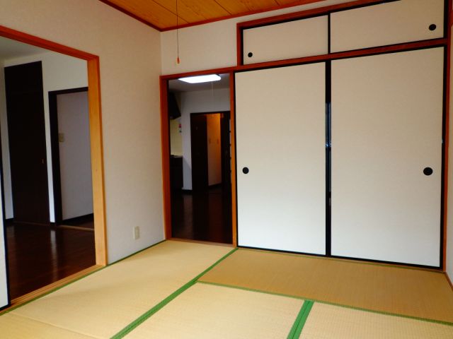 Living and room. Japanese and Western ・ living