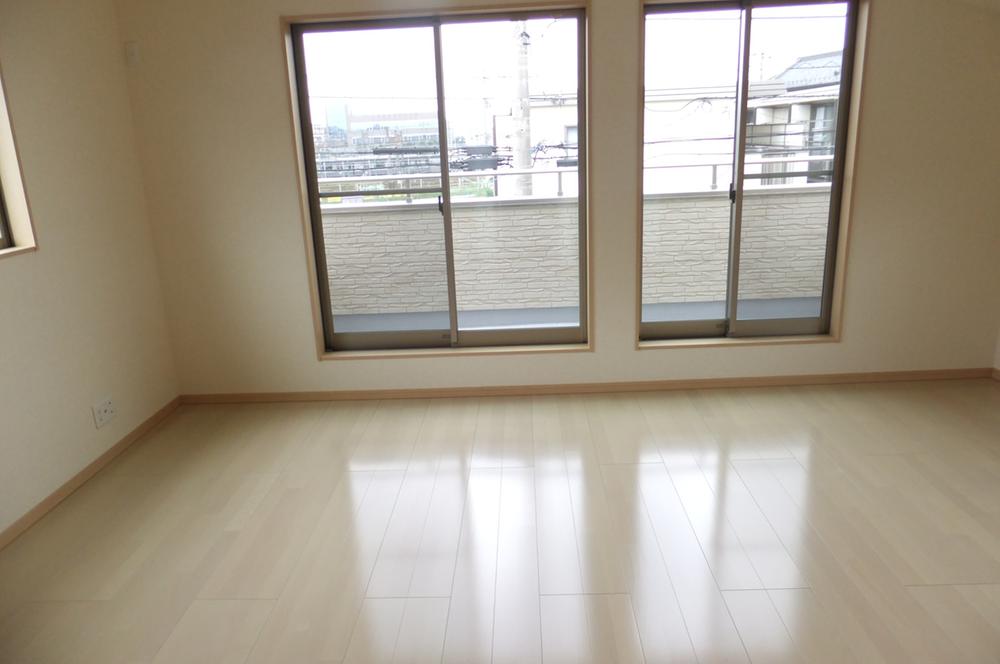 Non-living room. Indoor (September 2013) Shooting