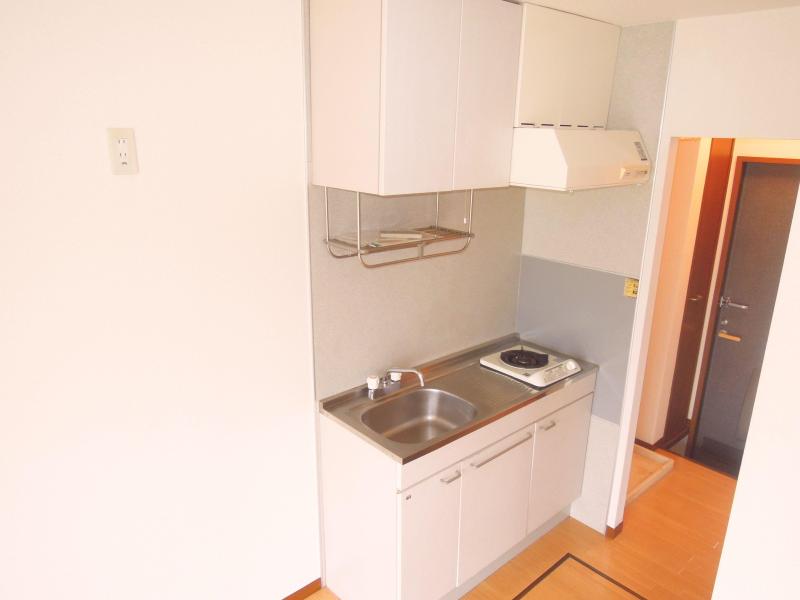 Kitchen. Cooking space is also spread in the kitchen. Cooking is also easy to