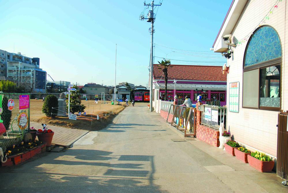kindergarten ・ Nursery. Sazare until kindergarten 1094m