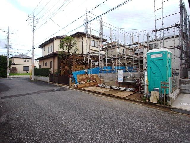 Local photos, including front road.  [Local shooting] Seddo to public roads of the car is also a breeze of 6m