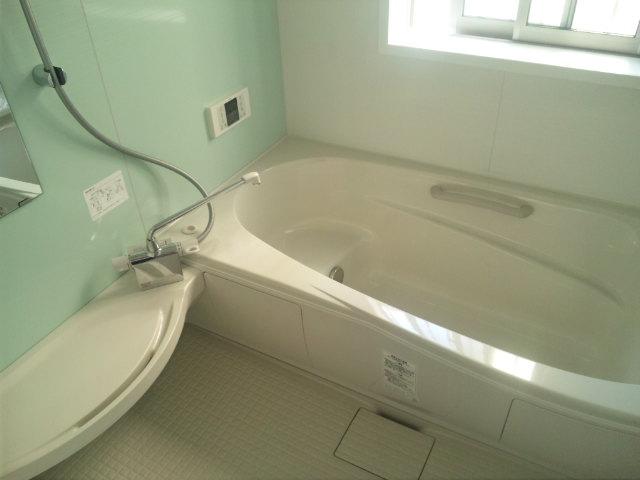 Same specifications photo (bathroom). Same specifications