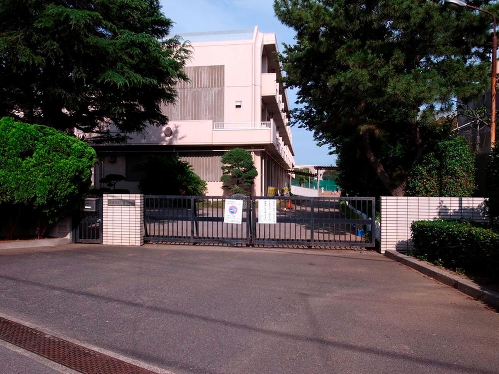 Primary school. 547m until the Chiba Municipal Garden Elementary School