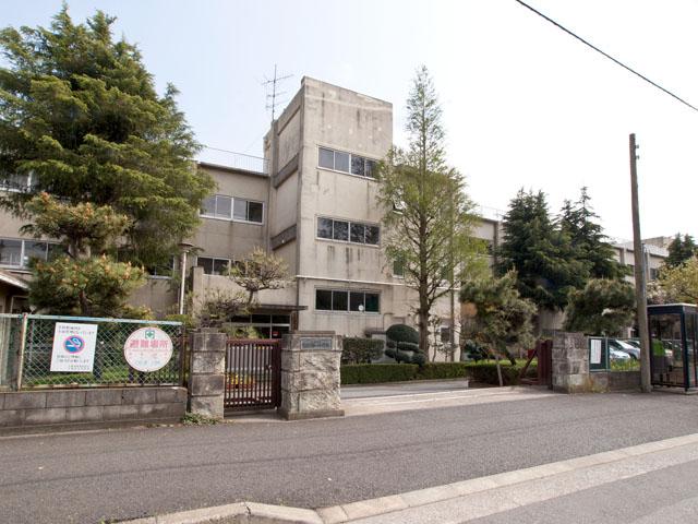Primary school. Hanamigawa 260m until the first elementary school