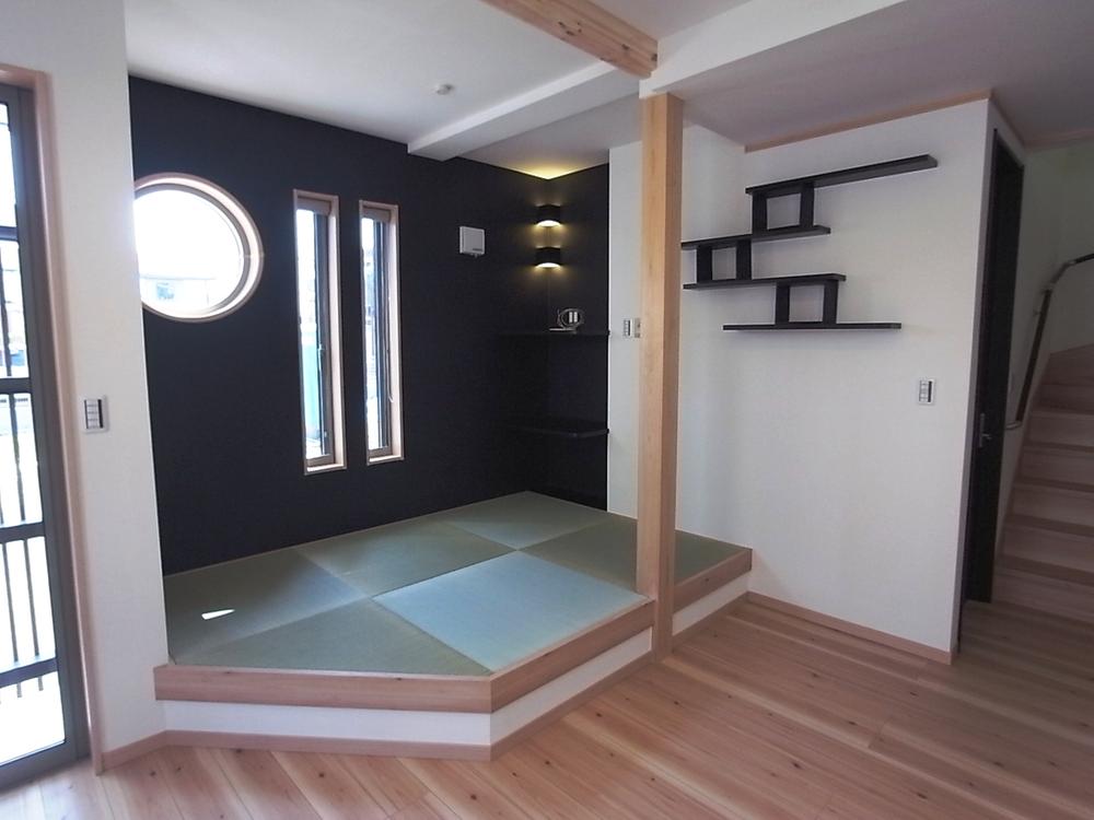 Same specifications photos (Other introspection).  [Tatami corner construction example photo] Adopt the tatami without edge in tatami corner of the multi-purpose space. It becomes a modern space.