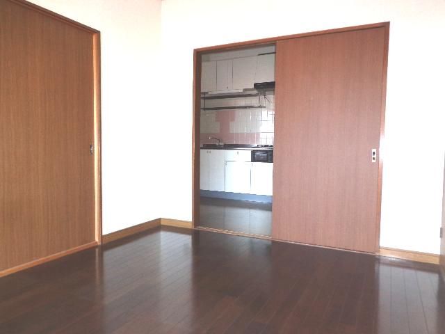 Living and room. Flooring