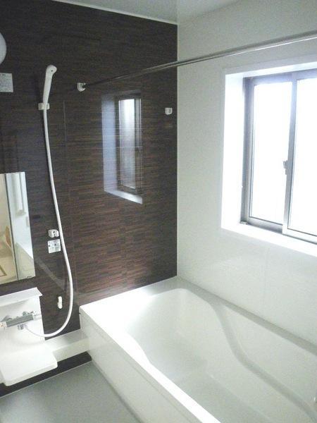 Bathroom. Bathroom (same specifications photo)