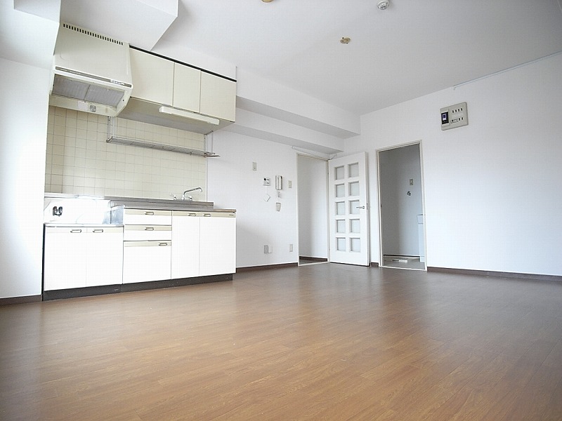 Living and room. Spacious and bright, it is also a dining