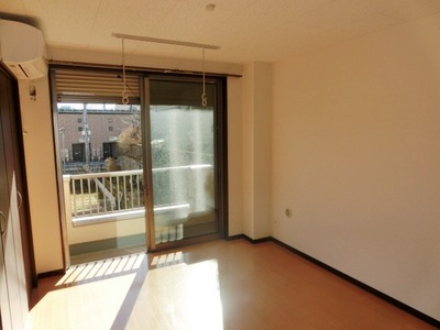 Living and room. Bright Western-style flooring upholstery. 