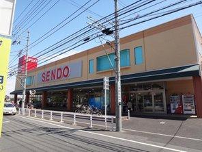 Supermarket. Sendo Naganuma to the store 1364m