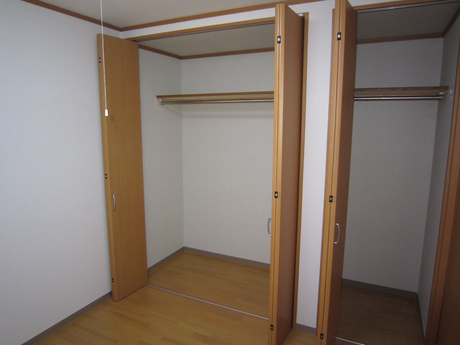 Receipt. Closet two places equipped