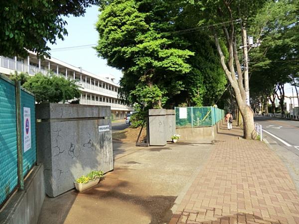 Junior high school. Chigusadai happy walk 7 minutes until the 500m junior high school junior high school!