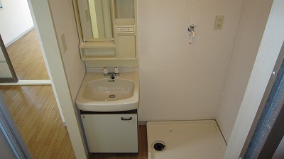 Washroom. Independent washroom ・ Washing machine storage rooms