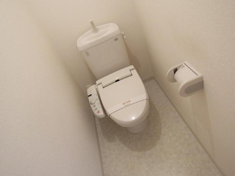 Toilet. Renovation completed ・ There is also installed Washlet